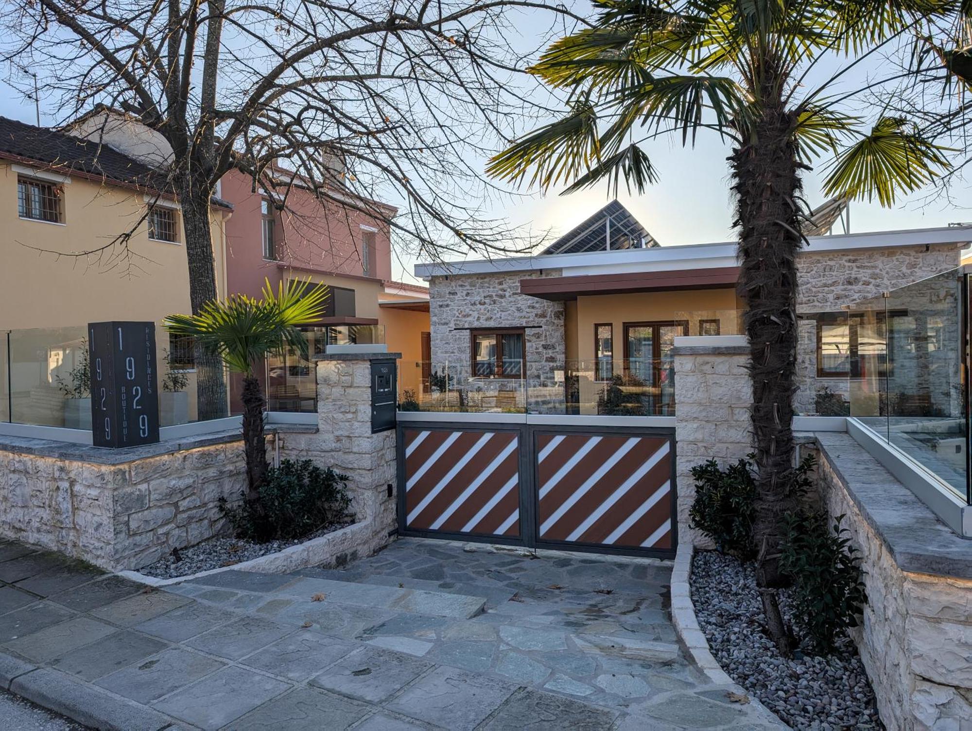 1929 Boutique Residences *